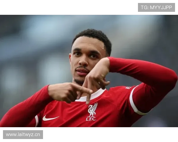 阿诺德社媒晒照庆祝冠军 为了这座城市与球迷我为你们拼尽全力